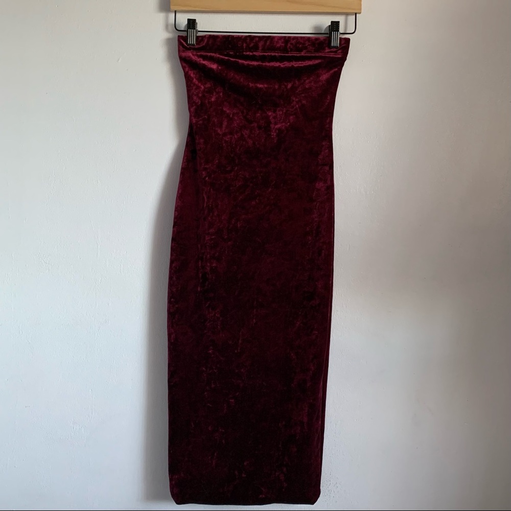 Fashion Nova • Always Around Velvet Dress